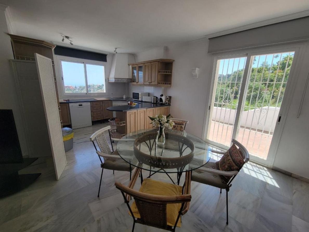 Comfy 2Br, 2Bathroom, Parking, Pool, Sea Views, Elviria Alta Ojen Luaran gambar